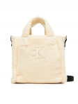 Calvin Klein Jeans K&auml;ekott Teddy Tote Bag IU0IU00355 Kreemjas