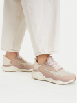 Clarks Tossud Clarks Pace. 26184591 Beež