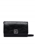 Calvin Klein K&auml;ekott Emblem Wallet On Strap LV04F1218G Must