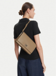 Calvin Klein K&auml;ekott Ck Elongated Shoulder Bag K60K612807 Beež