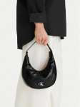 Calvin Klein K&auml;ekott Buckle Small Bag LV04F3513G Must