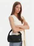 Calvin Klein K&auml;ekott Quilted Shoulder Bag IU0IU00724 Must