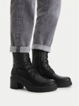 Clara Barson Saapad CEO-WS6570-02 Must