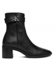 Calvin Klein Saapad Block Heel Boot W/ Metal Logo HW0HW02591 Must