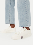 Tommy Jeans Tenniskingad Archive Vulc Y2K EM0EM01674 Valge