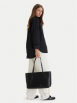 Calvin Klein K&auml;ekott Emblem Aop Perfor Lthr Tote LV04F3359G Must