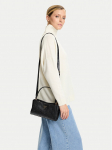 Guess K&auml;ekott Tisha HWPD77 64120 Must