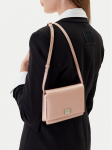 Calvin Klein K&auml;ekott Hardware Flap Crossbody K60K612967 Roosa