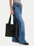 Guess Jeans K&auml;ekott CWBEO-GUESS-B-010-09 Must
