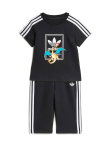 adidas Komplekti kuuluvad t-s&auml;rk ja &scaron;ortsid Pokemon KR4683 Must Regular Fit
