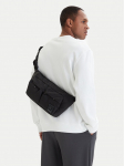 Calvin Klein V&ouml;&ouml;kott Utility Emblem Sling Waistbag LV04D3341G Must