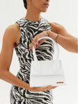 JACQUEMUS K&auml;ekott Le Grand Chiquioto 213BA003 Valge
