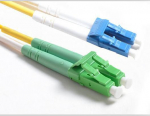 MicroConnect Optilise kiu henduskaabel - LC/UPC-LC/APC 15m OS2 : 2mm