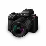 PANASONIC Lumix S5II + S 20-60MM F3.5-5.6 MILC 24.2 MP CMOS 12000 x 8000 pikslaid Must```