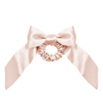 Invisibobble "Sprunchie Slim Ballerina Bow" on toote nimetus.