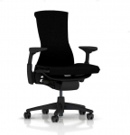 Herman Miller Keha tugitool, must (CN132AWAA-0432)
