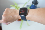 FITBIT Sense ssinik/grafiit roostevaba teras