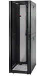APC NETSHELTER SX 45U 600MM LAIUS X 1070MM SYVIKUS KABINET SIDEKAPETE JA MUSTA VRVI KASUTADES