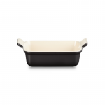 Le Creuset Rectangular Heritage Stoneware 19x14cm | 1.1L black