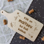 XL Graveeritud puidust l&otilde;ikelaud "Maitsvam kui tehtud" teie valitud nimega