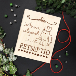 Puidust karp "Salajased retseptid" soovitud nimega