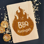 Graveeritud puidust l&otilde;ikelaud "BBQ kuningas"