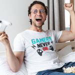 T-s&auml;rk "Gamers never die"