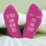 Naiste sokid &bdquo;Let me sleep&ldquo;