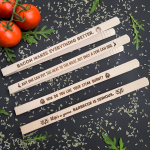 Puidust tangide komplekt &bdquo;Grillilaused&ldquo; (inglise keeles)