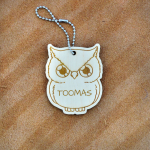 Puidust graveeritud ripats "&Ouml;&ouml;kull" soovitud nimega