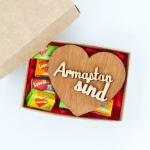 Magneti ja n&auml;tsu komplekt "Love is"