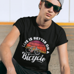 T-s&auml;rk "Life is better on a bicycle"