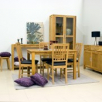 Tool GLOUCESTER 43x42xH94cm, iste: kunstnahk, puit: tamm, viimistlus: &otilde;litatud