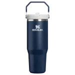 IceFlow&trade; Flip Straw 2.0 termos, 30 oz / 0,89 l, tumesinine