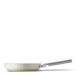 &bdquo;Smeg&ldquo; FPF2402CRM pann, 24 cm, keraamiline, roostevabast terasest k&auml;epide, matt kreemikas v&auml;rv