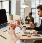&bdquo;Veren&ldquo; &bdquo;AirPods Pro 3&ldquo; kott, oranž