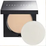 Bobbi Brown Sheer Finish Pressed Powder - Kompaktne puuder Soft Sand, 11 g