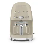 &bdquo;Smeg&ldquo; DCF02MLMEU kohvimasin, liivakarva, Ines de la Fressange