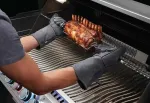 Heat resistant leather gloves