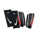 &bdquo;Nike Mercurial Lite&ldquo; jalgpallikaitsed, mustad ja punased, DN3611 014 M