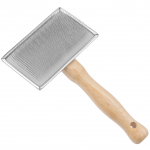 Slicker Brush L - puidust hari v&auml;ikestele koertele ja kassidele