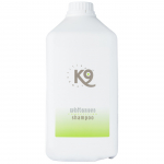 K9 Whiteness &scaron;ampoon - Aloe &scaron;ampoon heleda karvaga koertele, kassidele ja lemmikloomadele, kontsentraat 1:10 - 2.7L