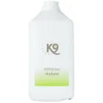 K9 Whiteness &scaron;ampoon - Aloe &scaron;ampoon heleda karvaga koertele, kassidele ja lemmikloomadele, kontsentraat 1:10 - 2.7L