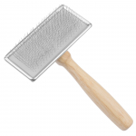Slicker Brush S - puidust hari v&auml;ikestele koertele ja kassidele