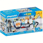 Playmobil Zestaw z figurkami My Life 71450 Naukowiec z robotami 71450