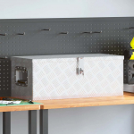 Hoiukast, h&otilde;bedane, 70 x 31 x 27 cm, alumiinium