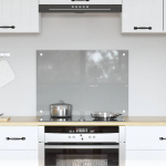 K&ouml;gi splashback helehall 70 x 50 x 0,6 cm karastatud klaas