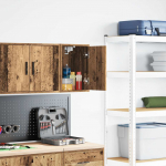 Garaaži seinakapp vana puidust valmistatud puit