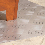 Ruudulised plaadid 4 pcs h&otilde;bedane 40 x 40 cm alumiinium