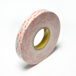 Kahepoolne teip 3M 4930P-VHB 12mm x 0,6mm x 33m, 6 rulli karbis